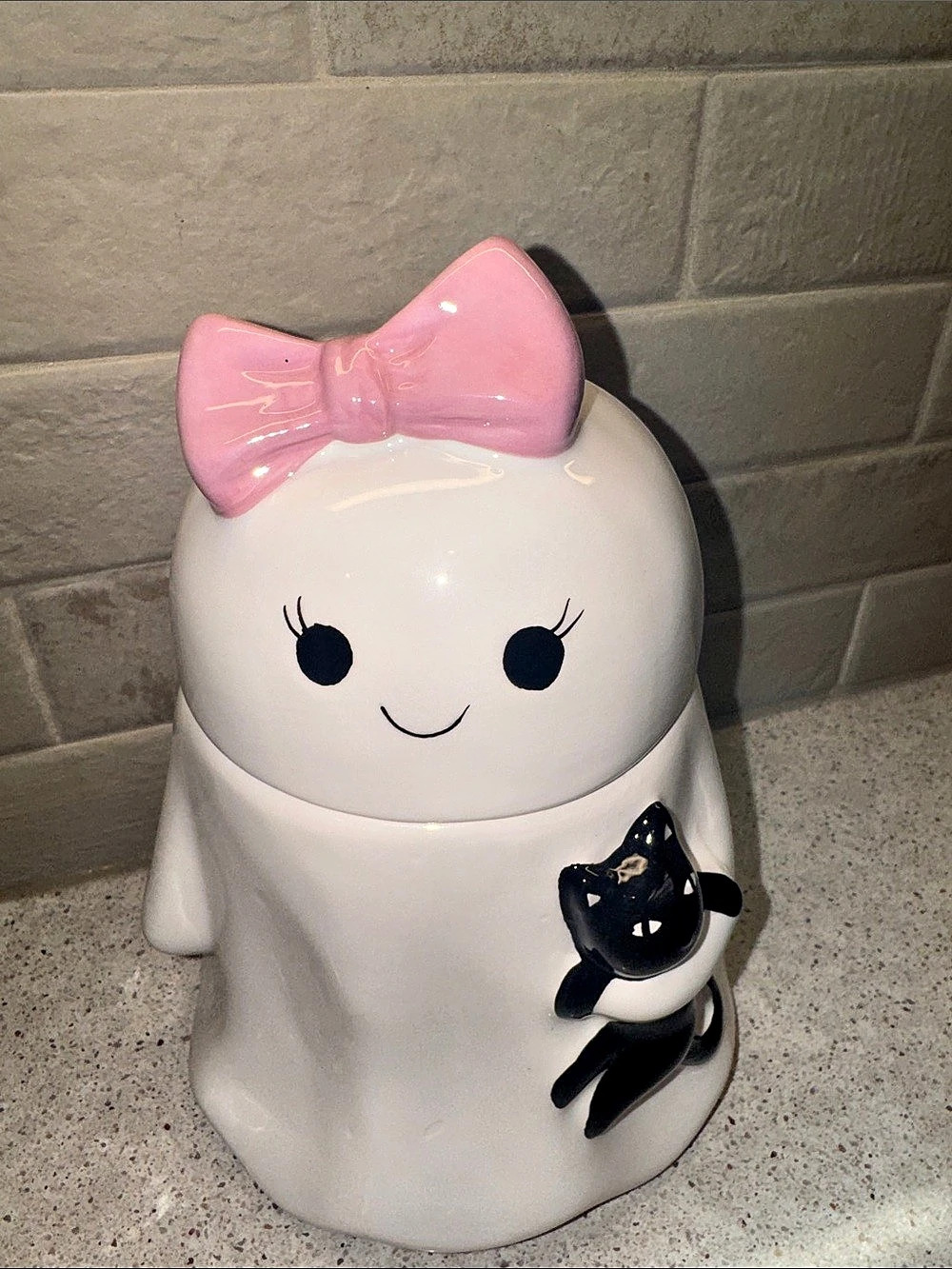 Booville! Halloween Ghost Ceramic Food Storage Container Holding a Black Cat - Picture 4 of 8
